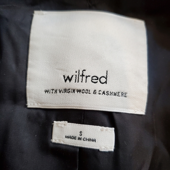 Aritzia Cocoon Coat - Picture 3 of 6